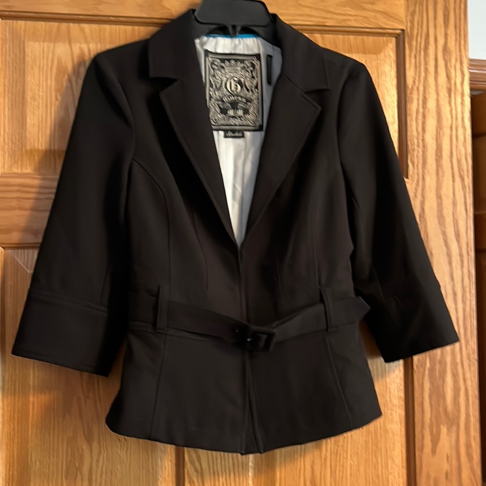 Guess 3/4 sleeve snap close belted blazer Medium